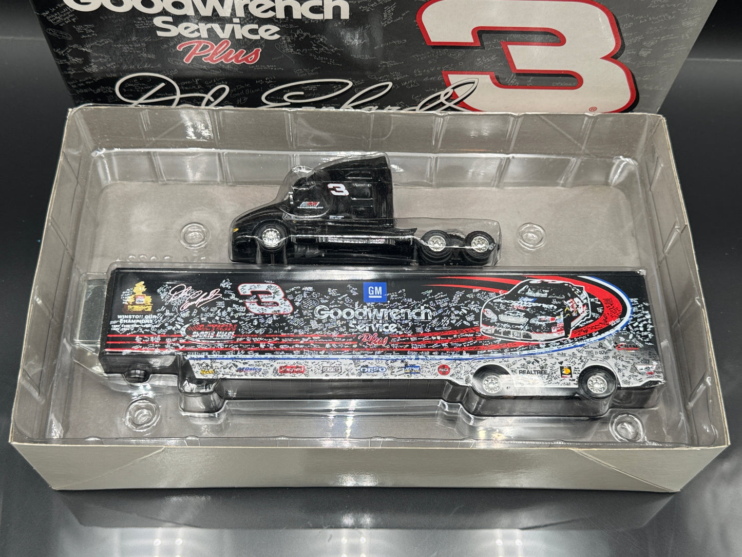 Dale Earnhardt #3 GM Goodwrench Service Plus / Tribute 2001 Hauler