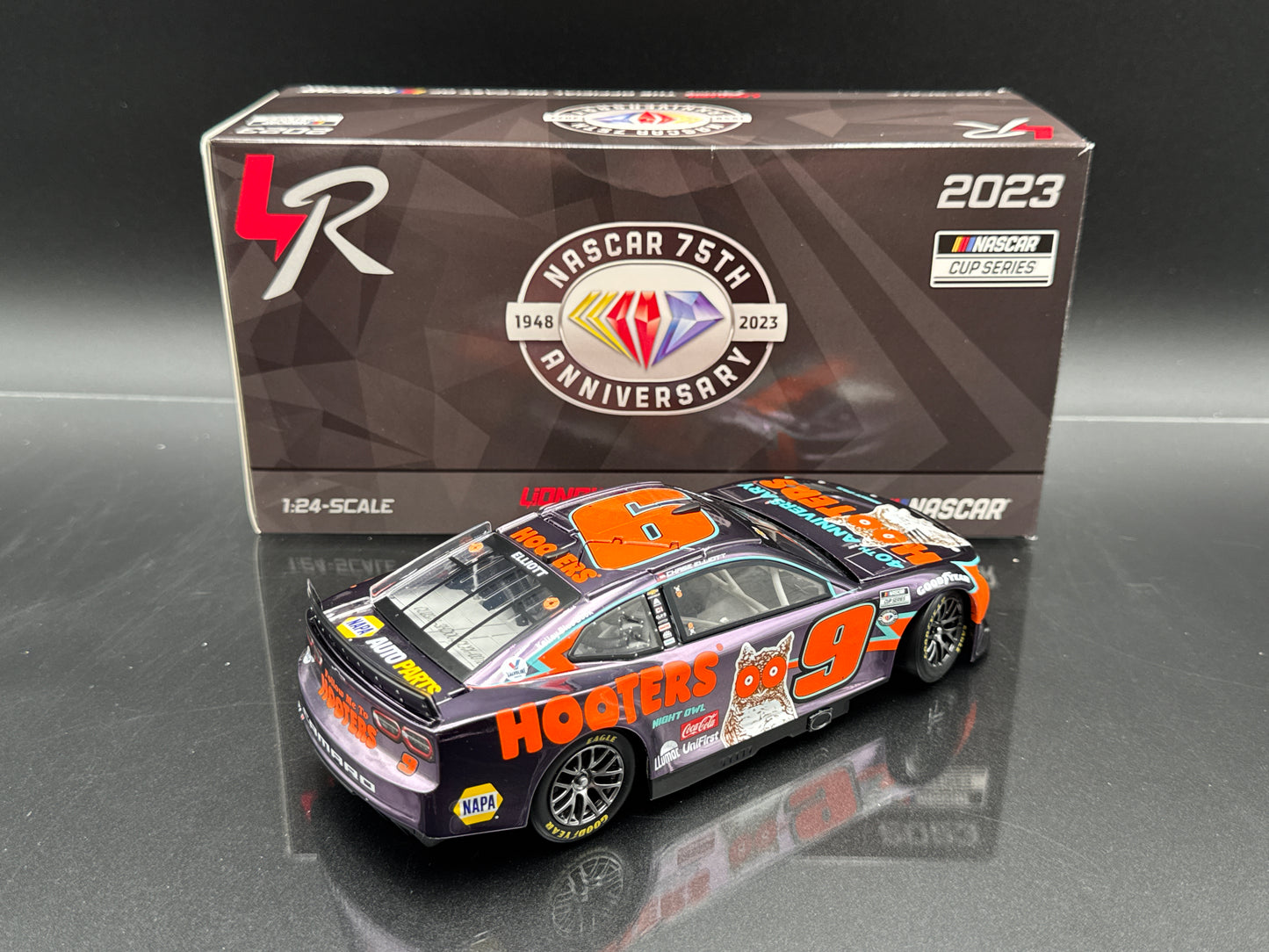 CHASE ELLIOTT #9 Hooters 2023 Camaro ZL1 Color Chrome