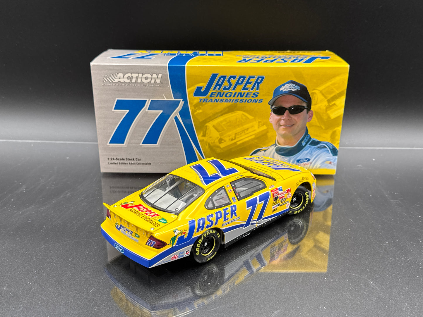 Dave Blaney #77 Jasper Engines 2003 Taurus