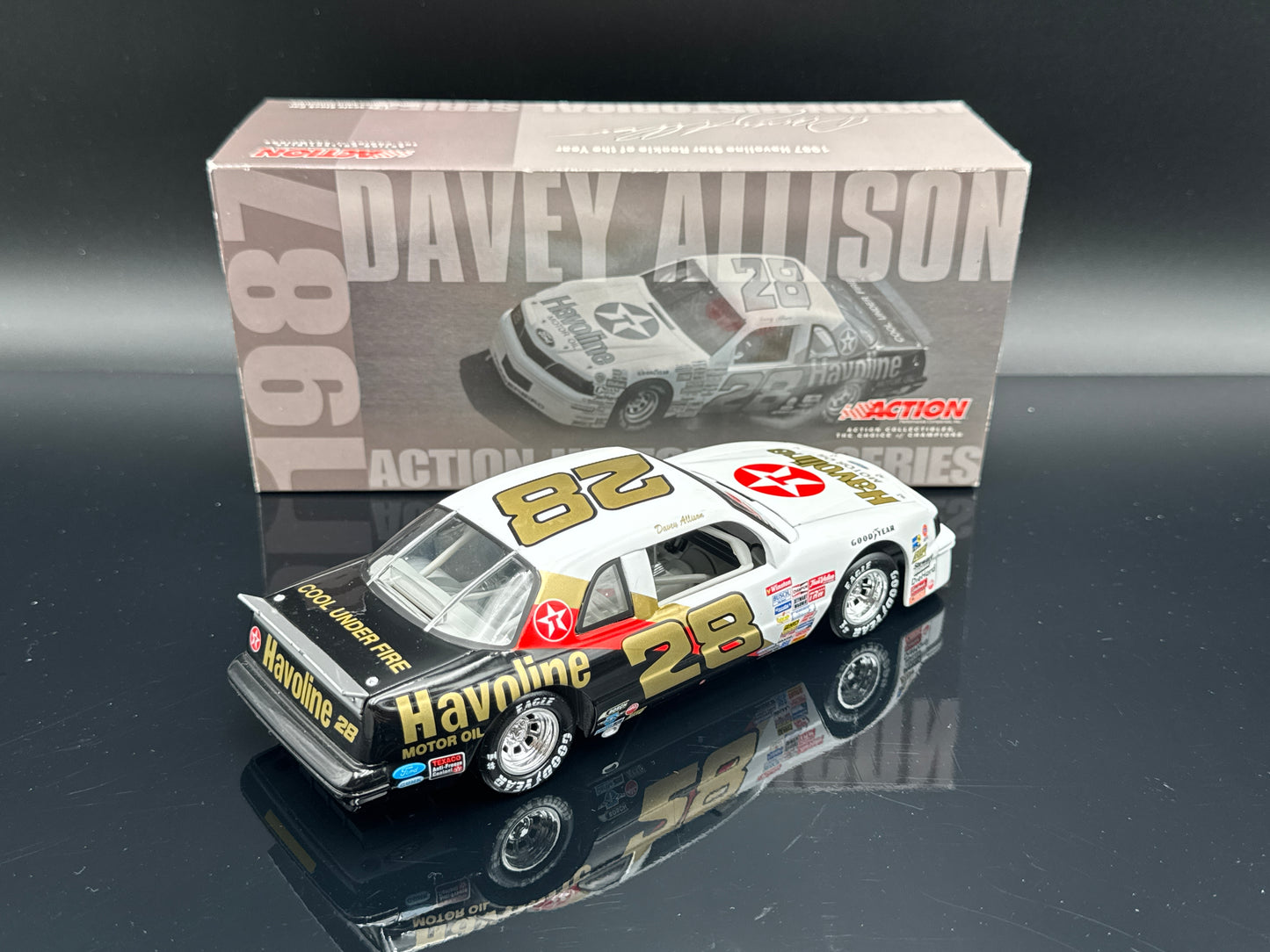 Davey Allison #28 Havoline Star/1987 Rookie of the Year Thunderbird Club Car Bank