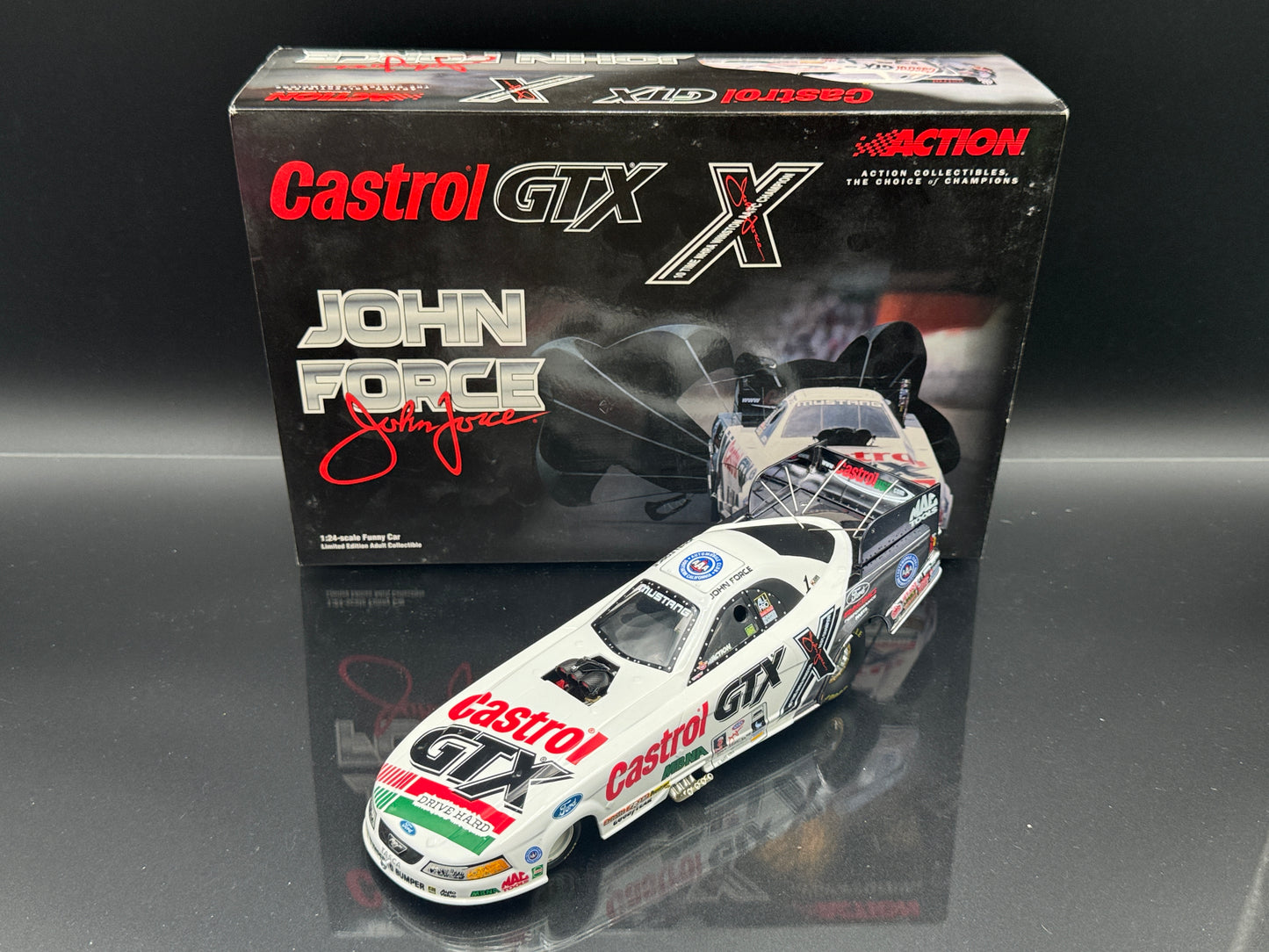 John Force 2001 Mustang Castrol GTX • A • 1/22