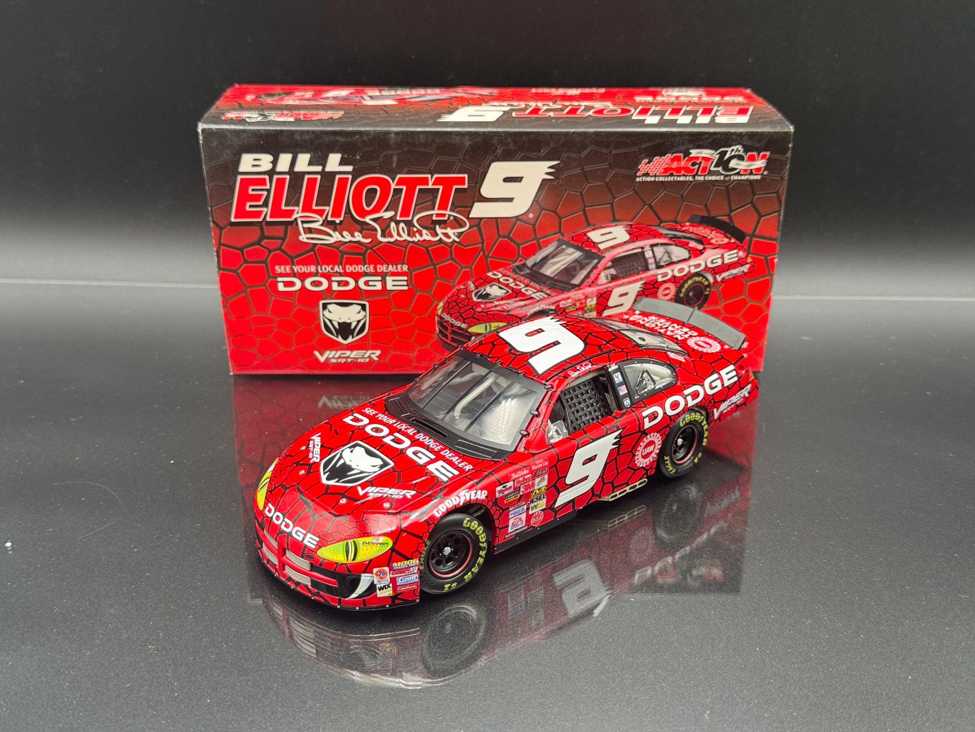 Bill Elliott #9 Dodge / Viper 2002 Intrepid