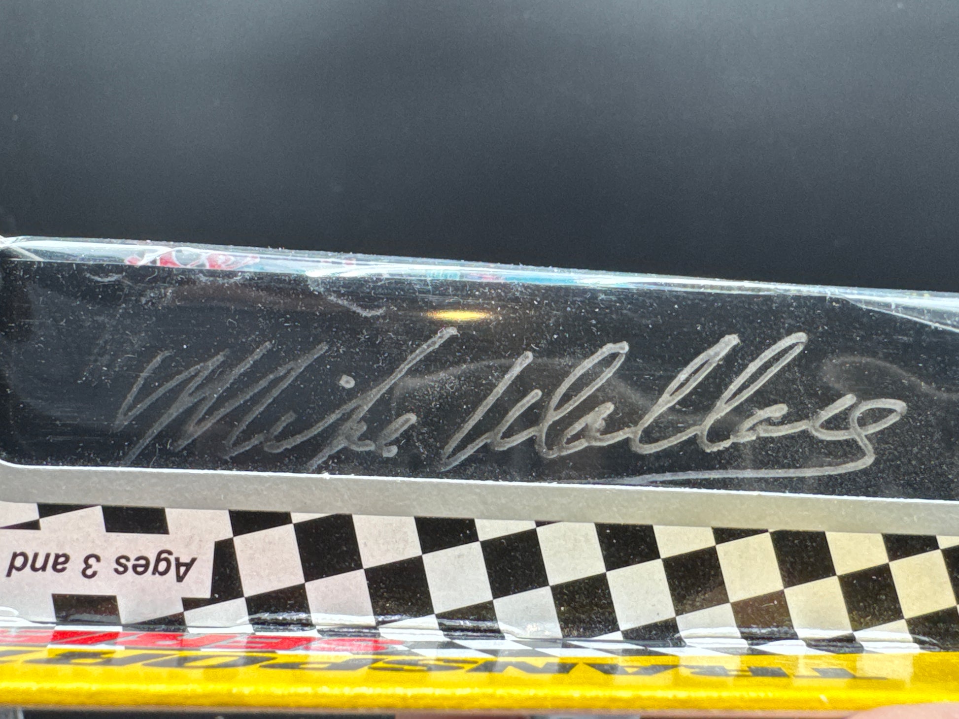 1/87 Scale Matchbox Hauler Lot Autographed