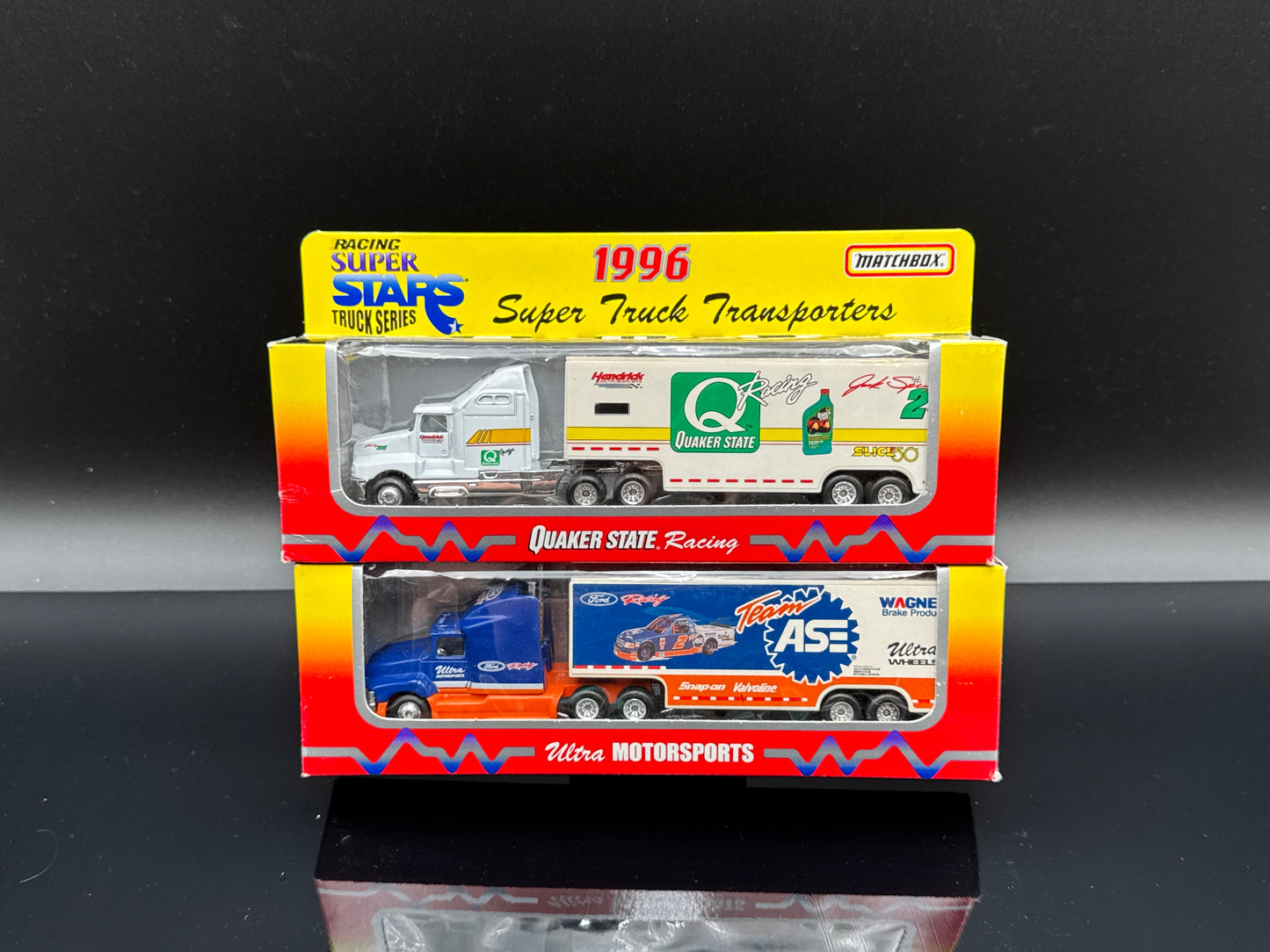 1/87 Scale Matchbox Hauler Lot Autographed