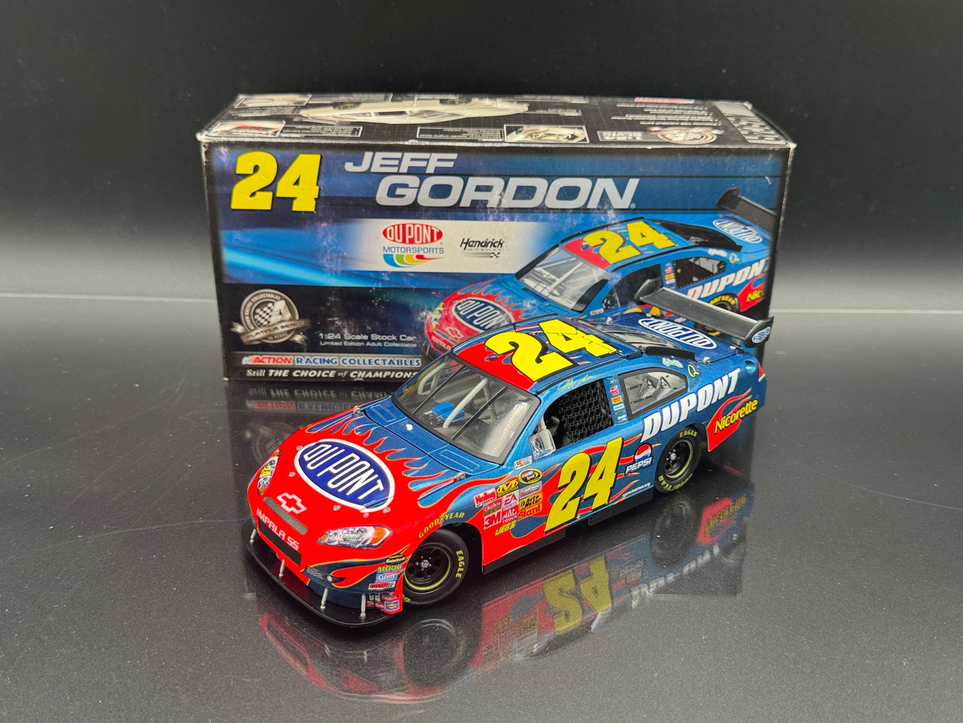 Jeff Gordon #24 DuPont 2008 Impala SS