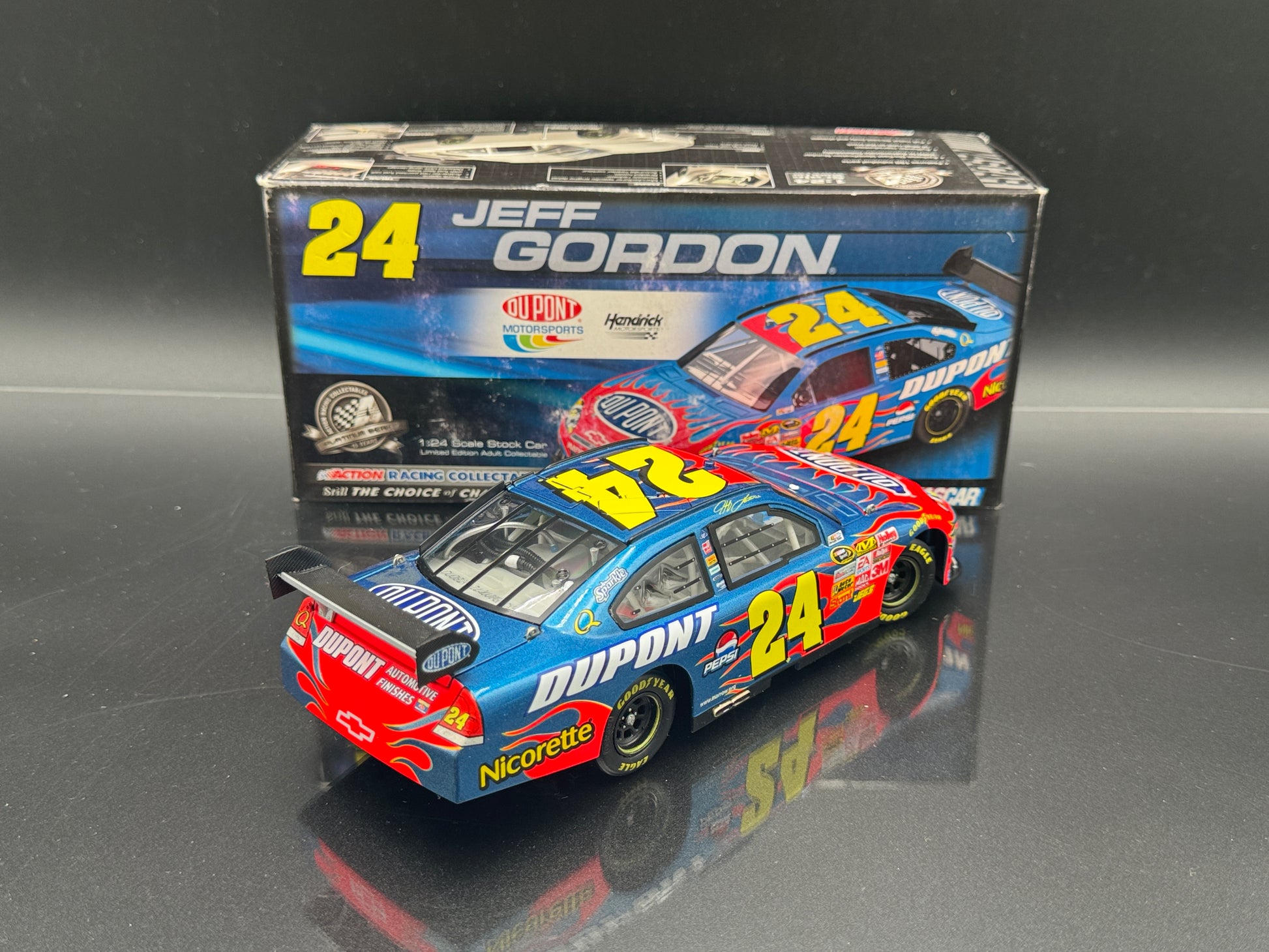 Jeff Gordon #24 DuPont 2008 Impala SS