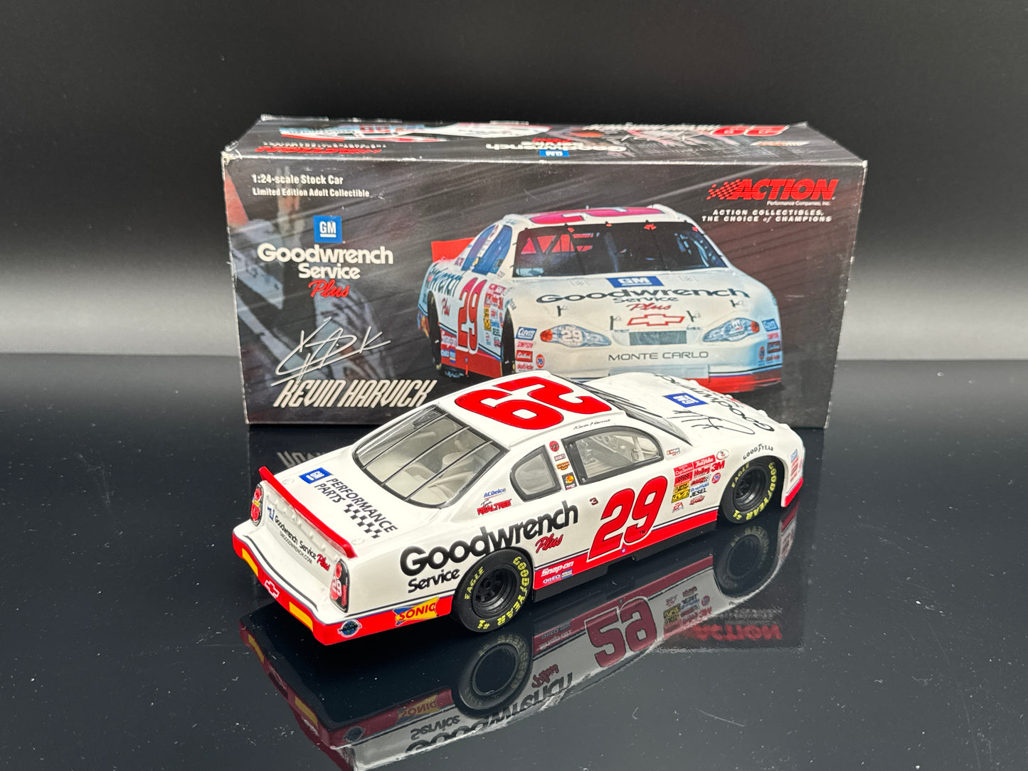 Kevin Harvick #29 GM Goodwrench Service Plus 2001 Monte Carlo