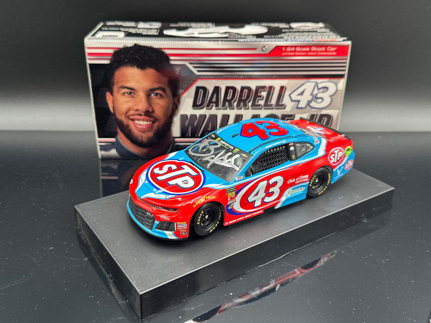 Darrell Wallace Jr. #43 STP 2018 Camaro ZL1