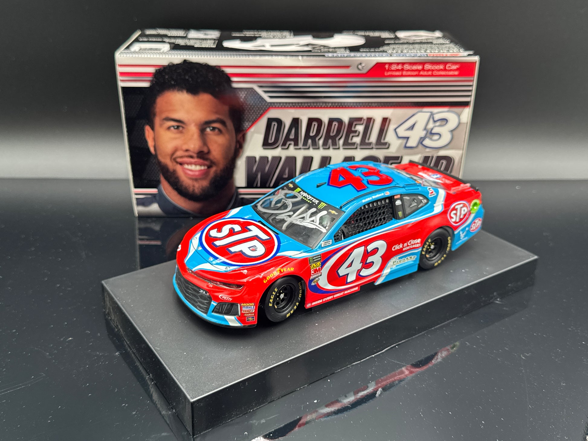 Darrell Wallace Jr. #43 STP 2018 Camaro ZL1