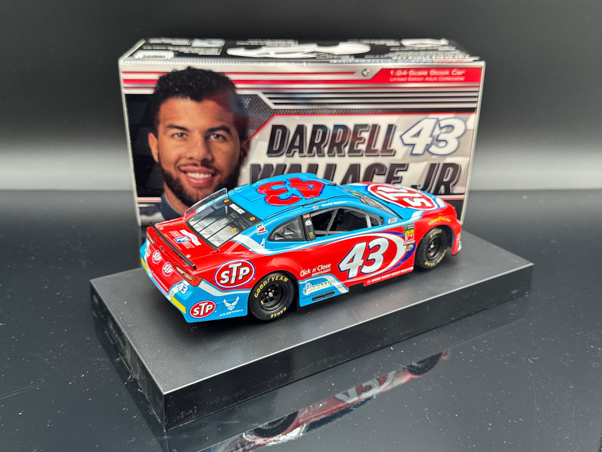 Darrell Wallace Jr. #43 STP 2018 Camaro ZL1
