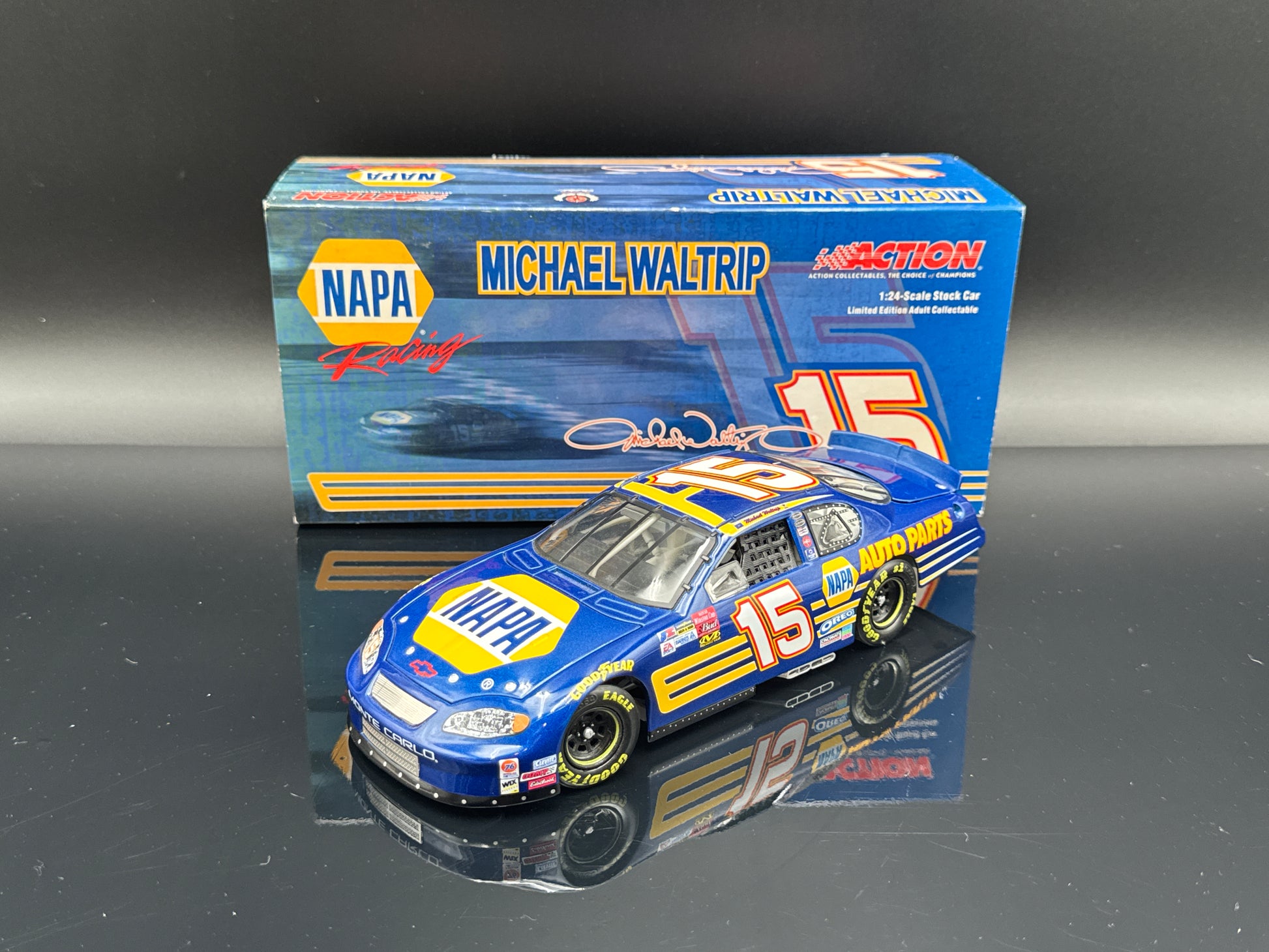Michael Waltrip #15 NAPA 2003 Monte Carlo