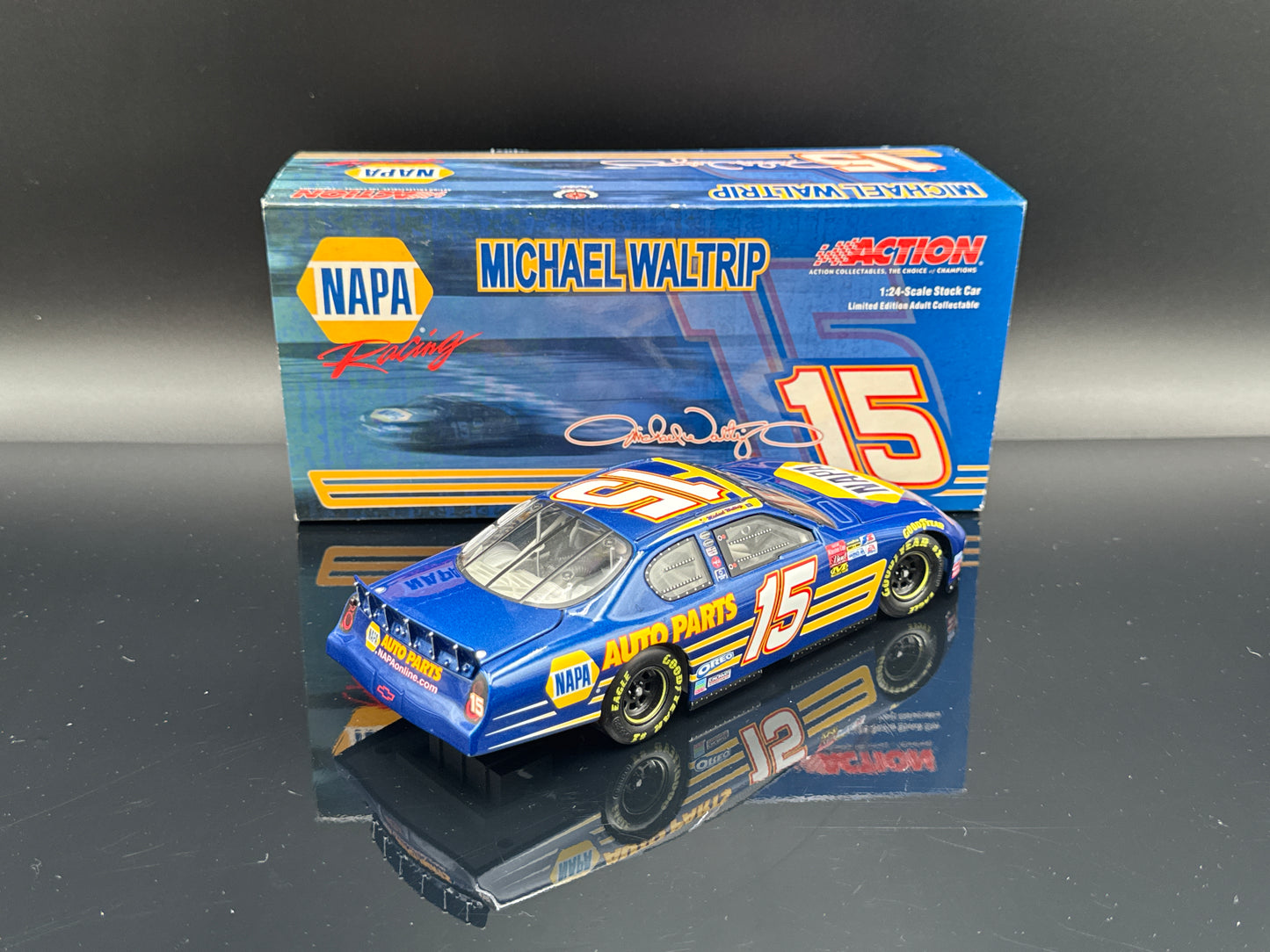 Michael Waltrip #15 NAPA 2003 Monte Carlo