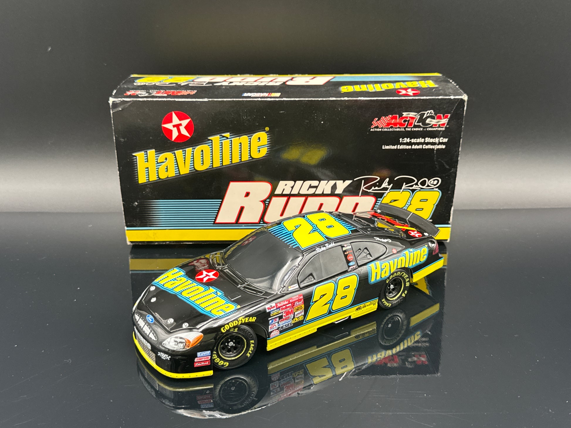 Ricky Rudd #28 Havoline 2002 Taurus