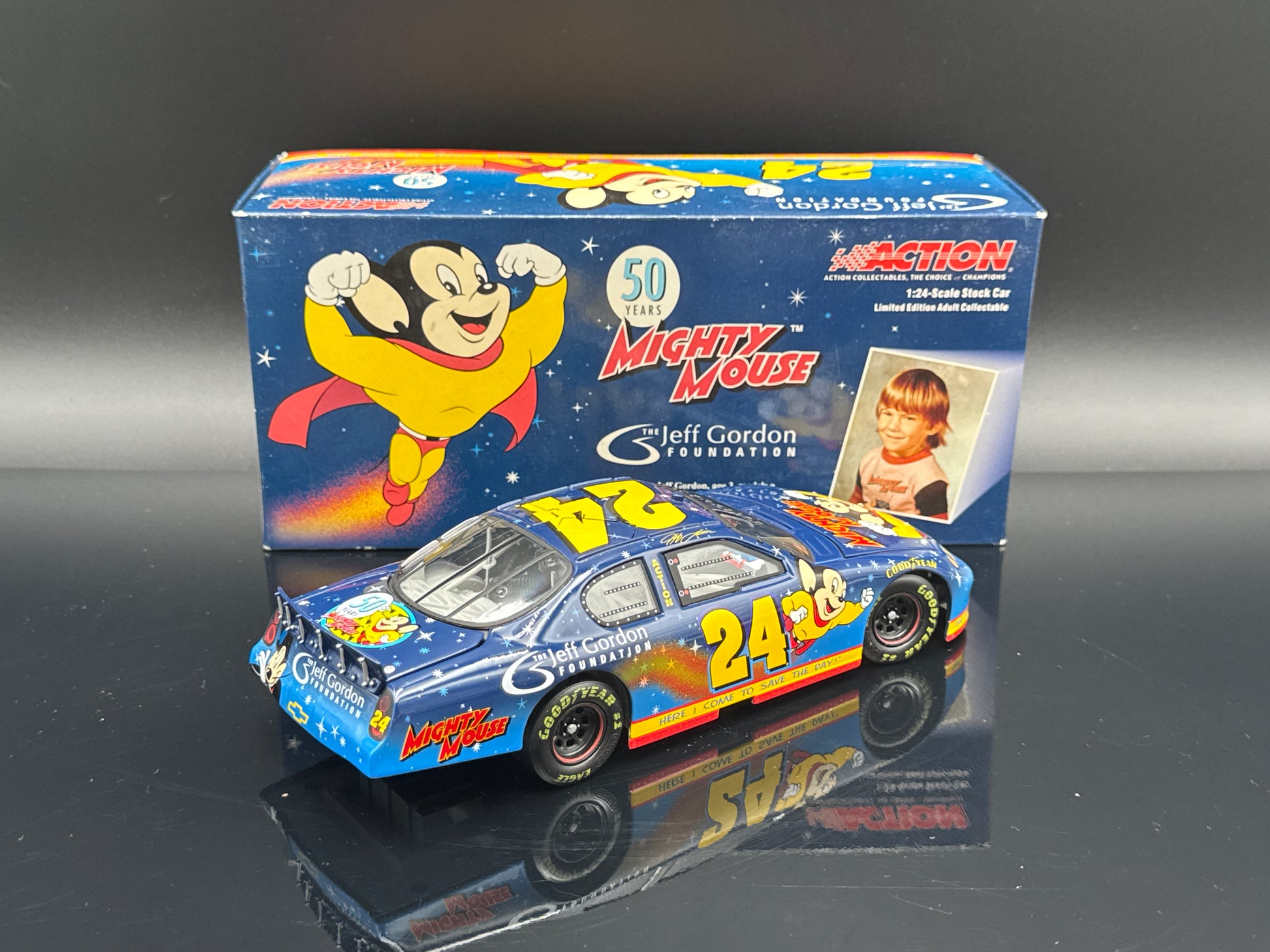 Jeff Gordon #24 Foundation / Mighty Mouse 2005 Monte Carlo