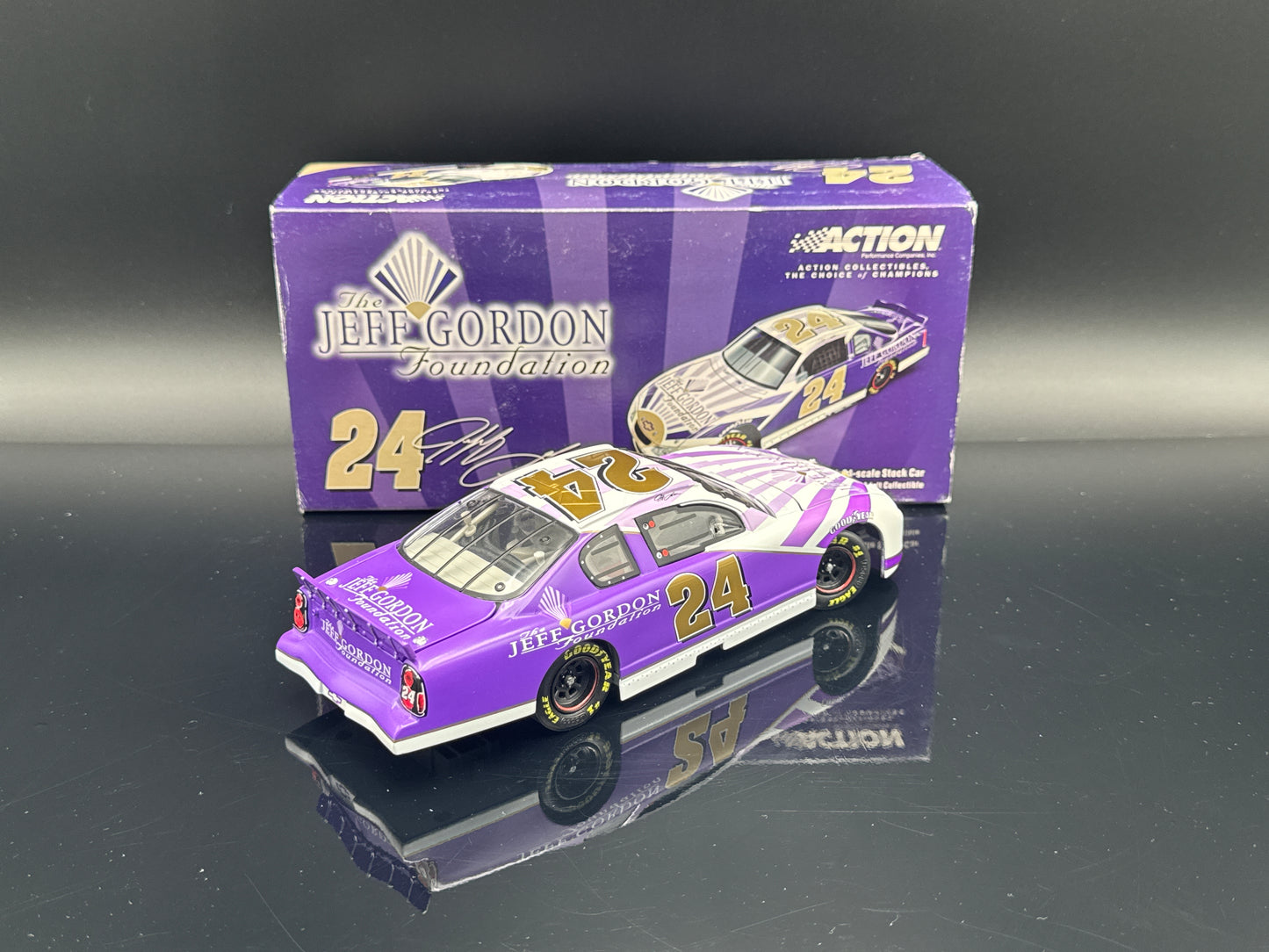 Jeff Gordon #24 Foundation 2001 Monte Carlo