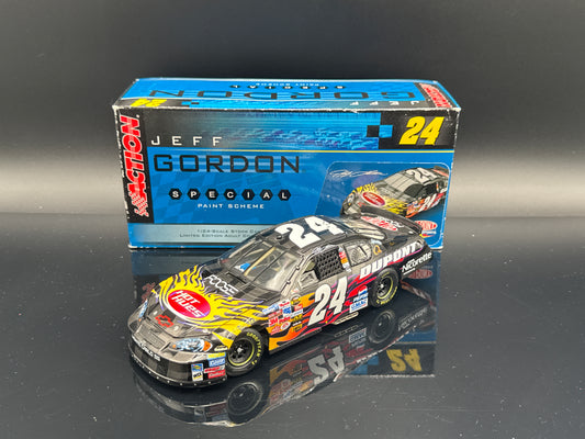 Jeff Gordon #24 DuPont / Foose Custom Design 2006 Monte Carlo