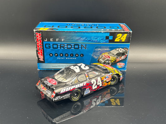 Jeff Gordon #24 DuPont / Foose Custom Design 2006 Monte Carlo