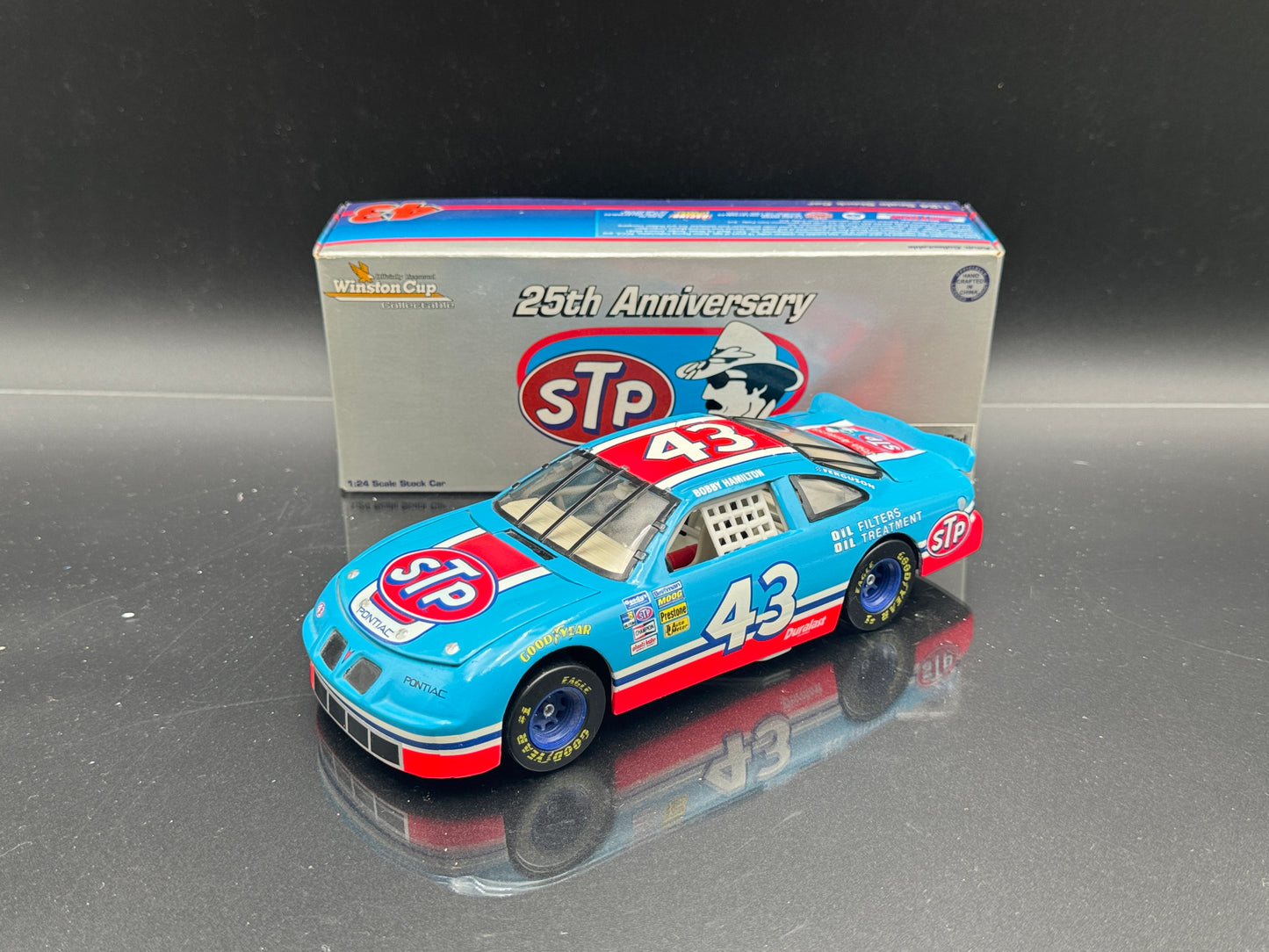Bobby Hamilton #43 STP 1972 Blue/Red