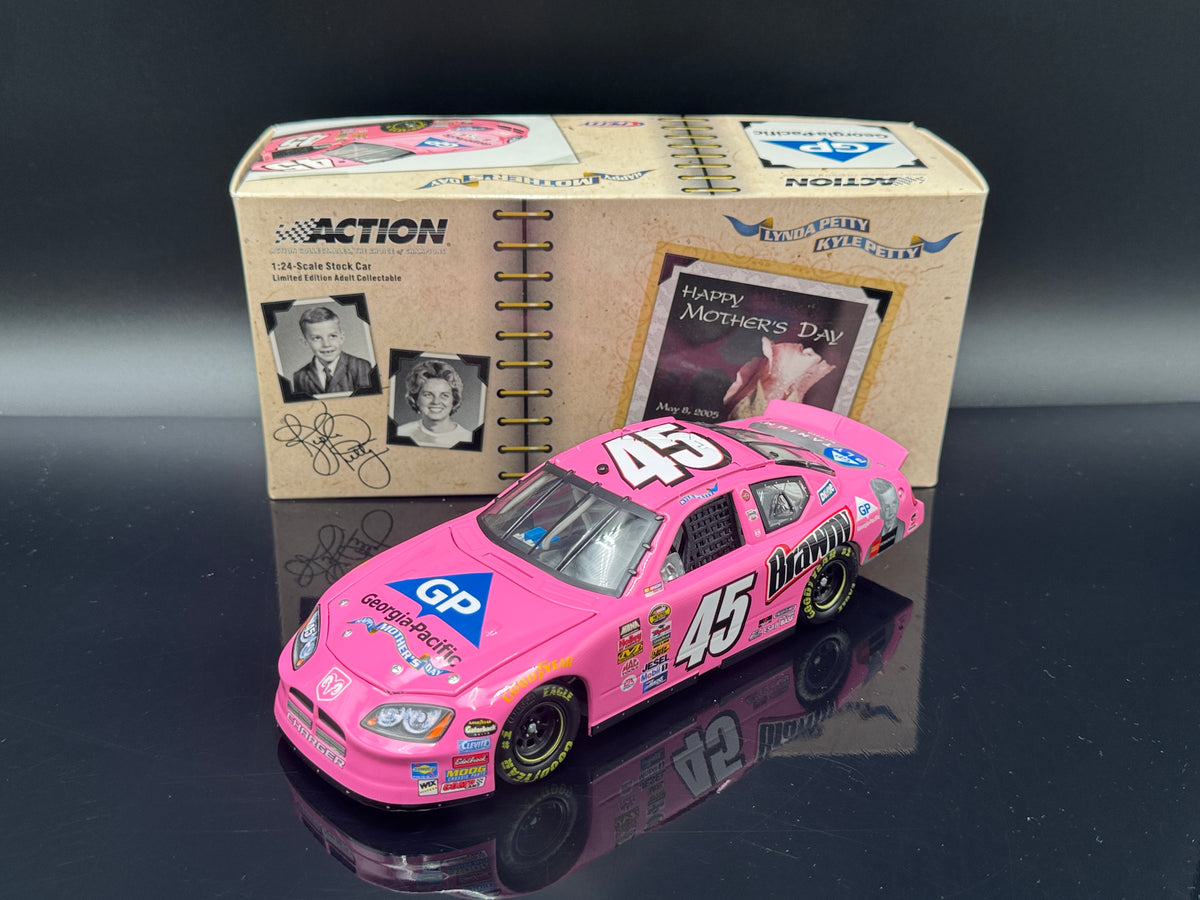 Kyle Petty #45 Georgia Pacific/Mother's Day 2005 Charger