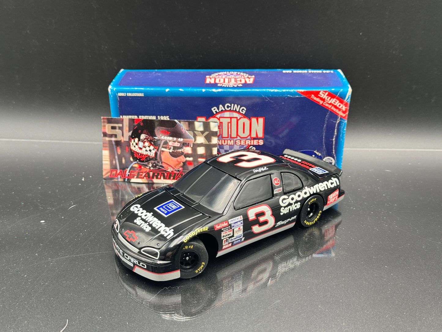 Dale Earnhardt #3 Goodwrench 1995 Bank w/ Card