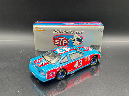 Bobby Hamilton #43 STP 1979 Blue/Red