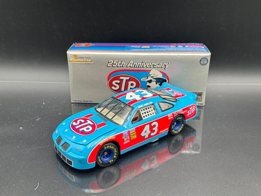 Bobby Hamilton #43 STP 1979 Blue/Red