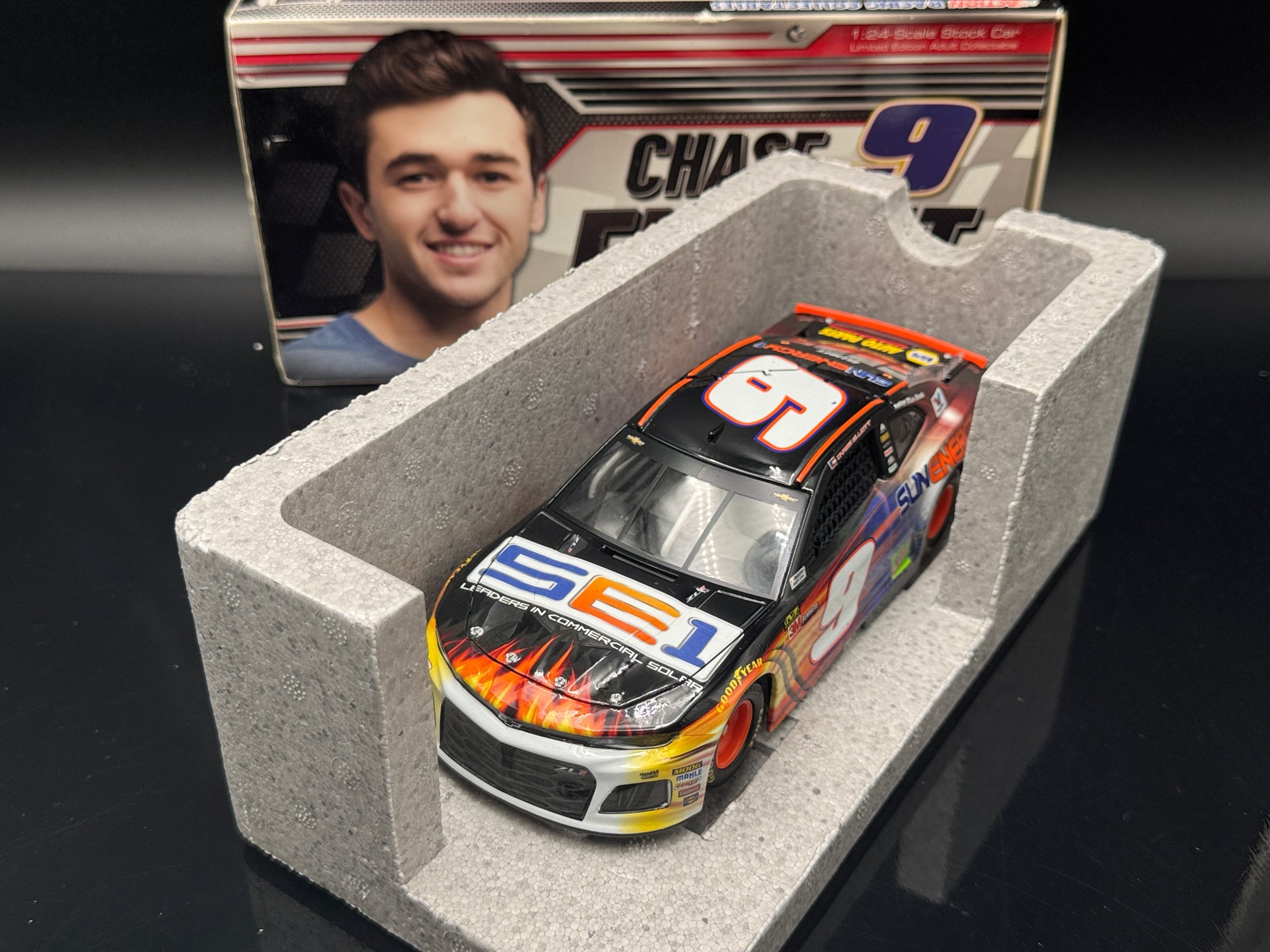 Chase Elliott #9 SunEnergy1 2018 Camaro