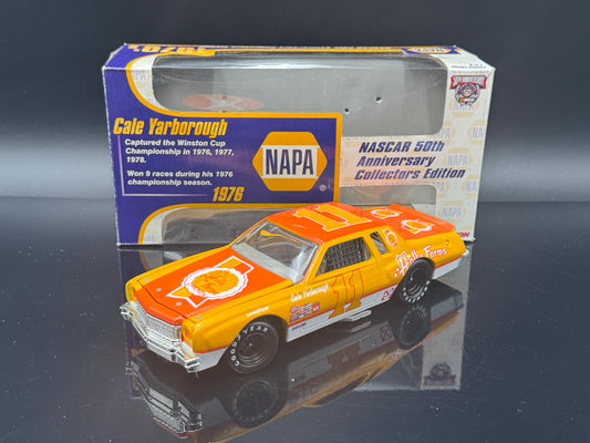 Cale Yarborough #11 Holly Chicken Farms - Loose