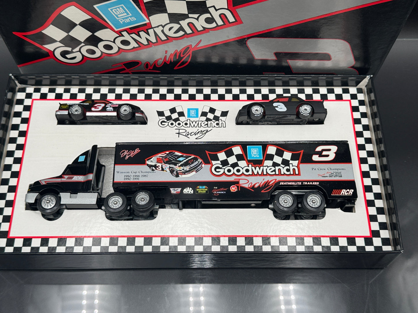 Dale Earnhardt Goodwrench Racing 4 Piece Hauler Set