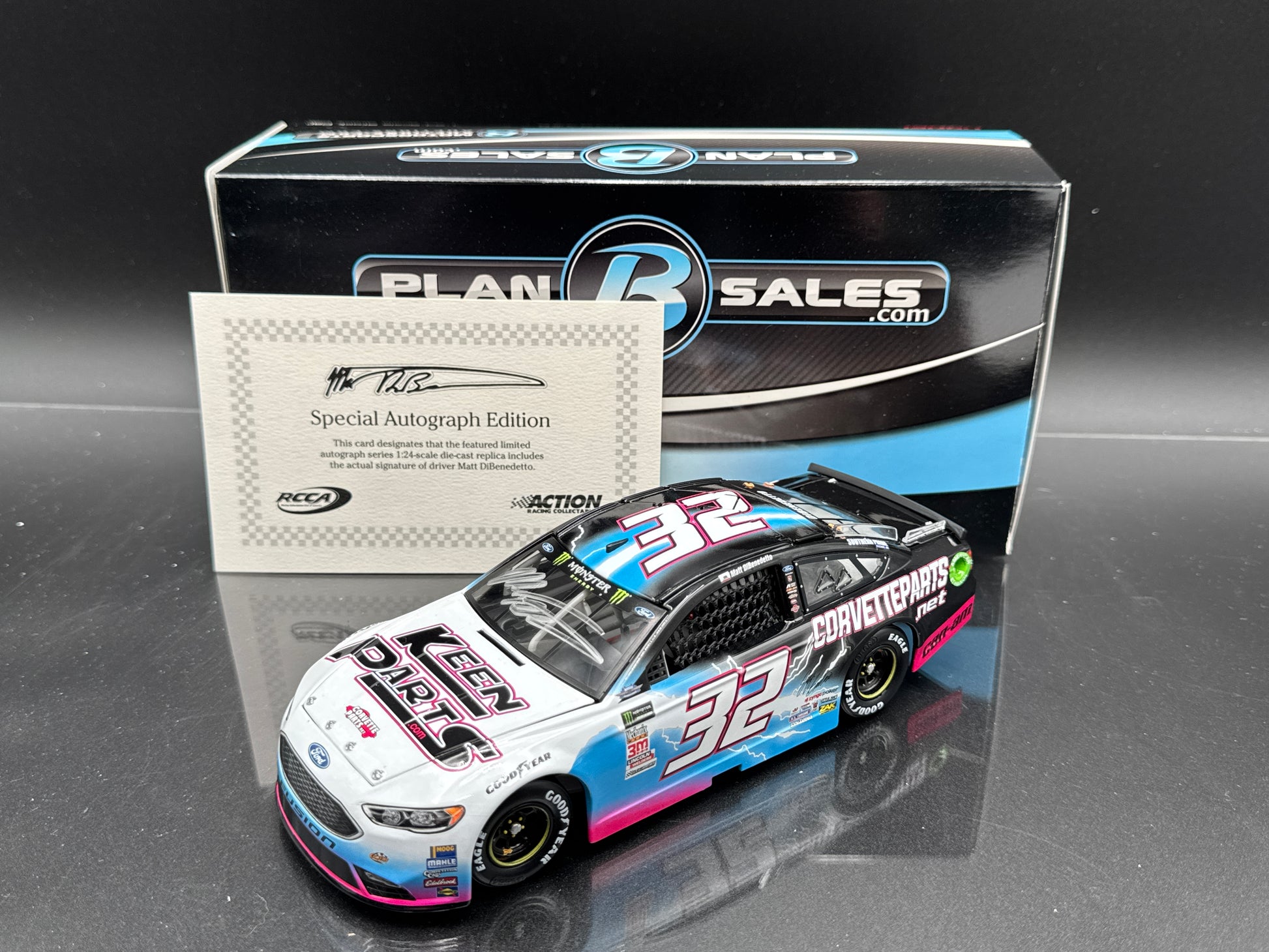 Matt Dibenedetto #32 Keen Parts Darlington 2018 Fusion Autographed