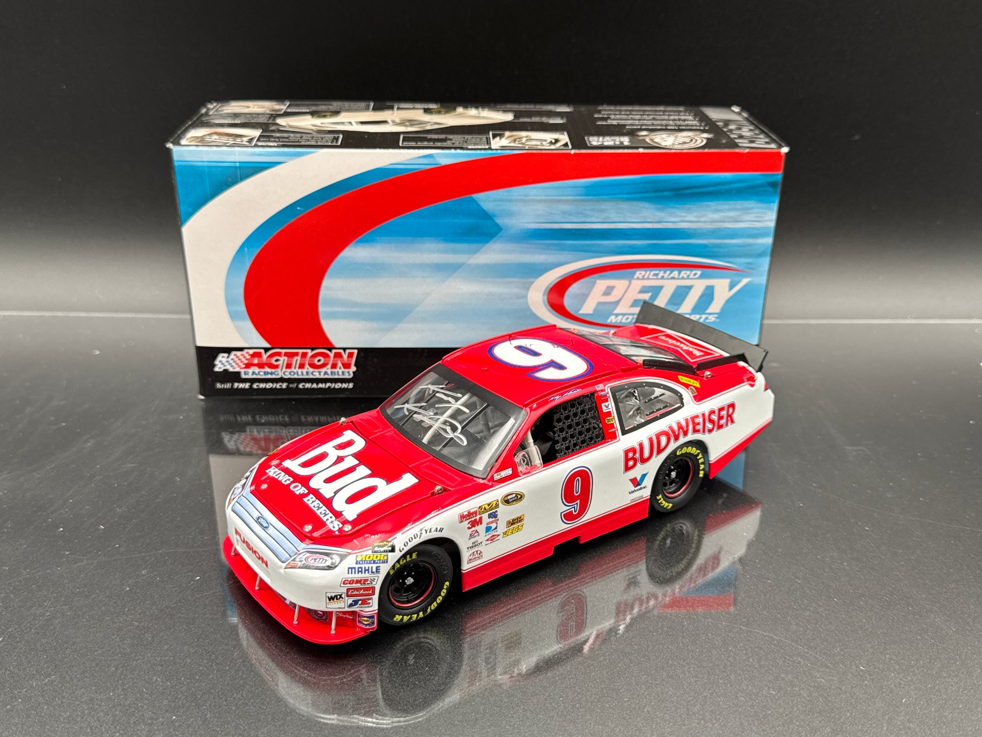 Kasey Kahne #9 Budweiser Throw Back 2010 Fusion