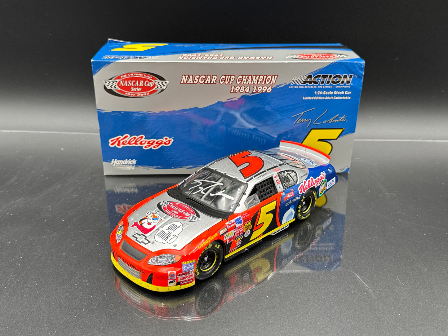 Terry Labonte #5 Kellogg's/ The Victory Lap 2003 Monte Carlo
