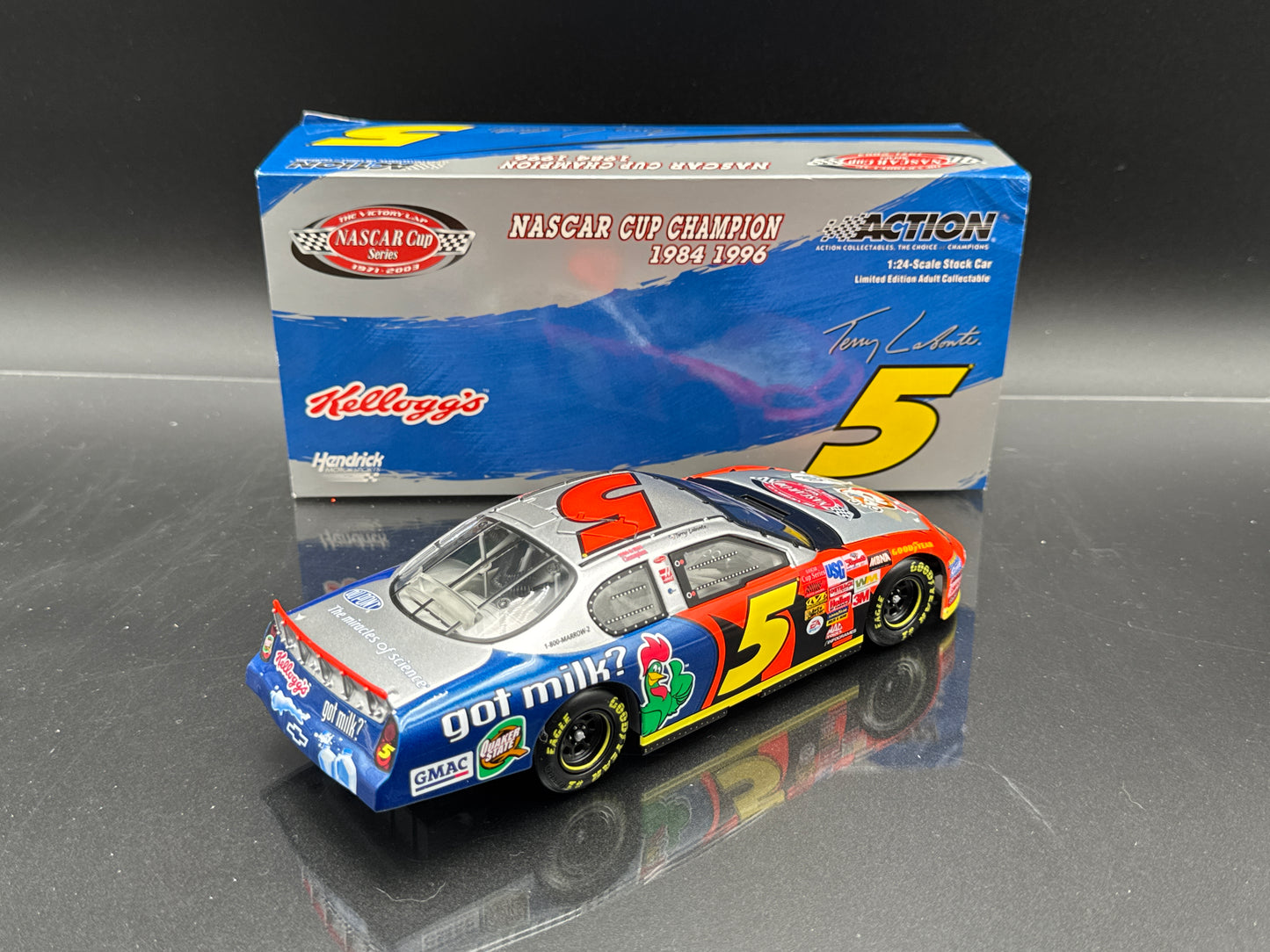 Terry Labonte #5 Kellogg's/ The Victory Lap 2003 Monte Carlo