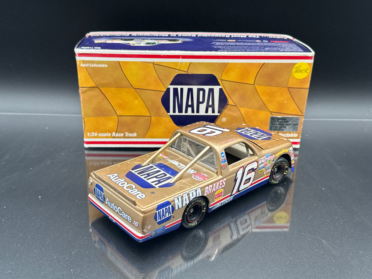 Ron Hornaday #16 Napa Gold 1997 Chevy Race Truck • PO41 • n