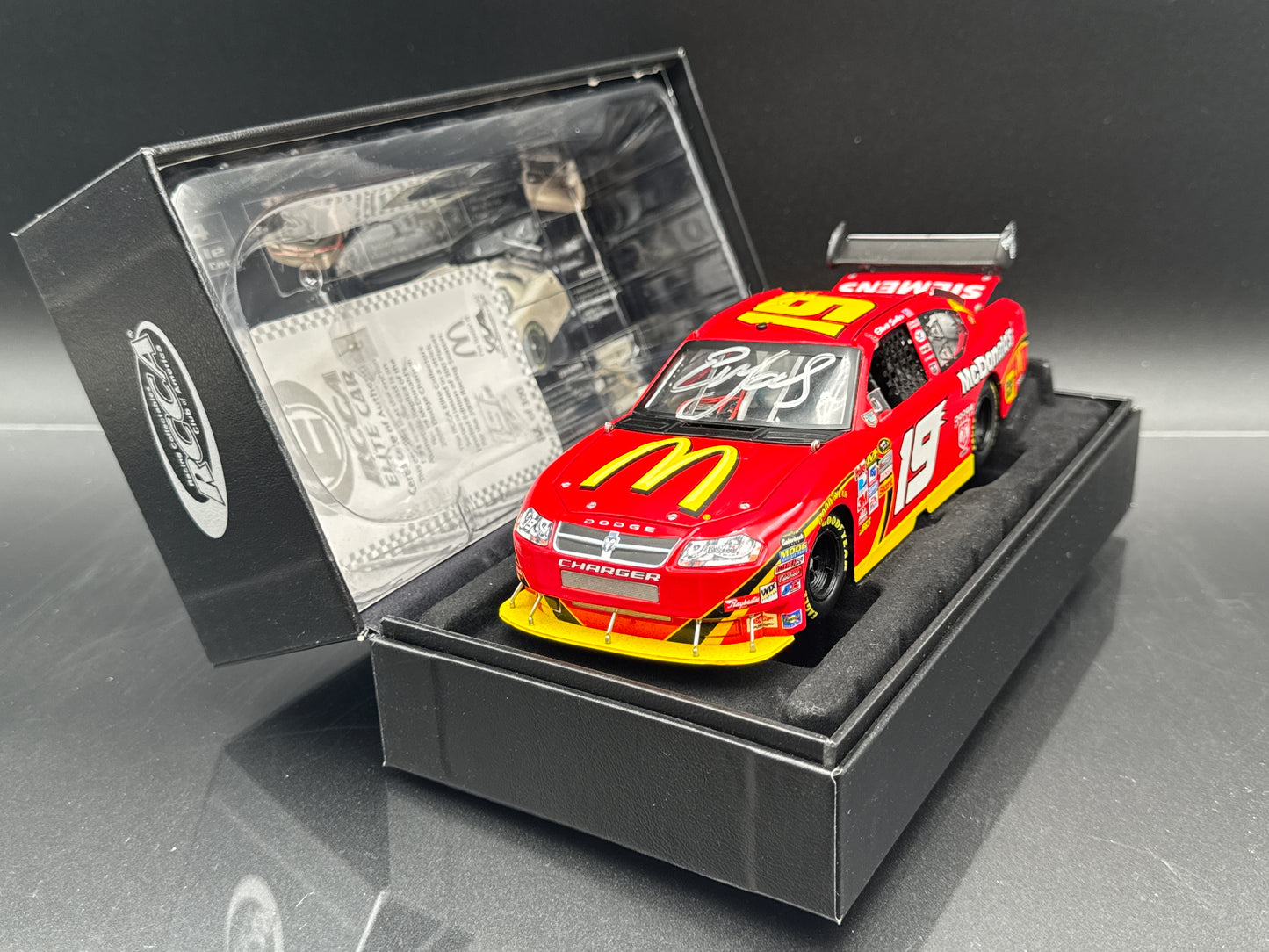 Elliott Sadler #19 McDonalds 2008 Charger Elite
