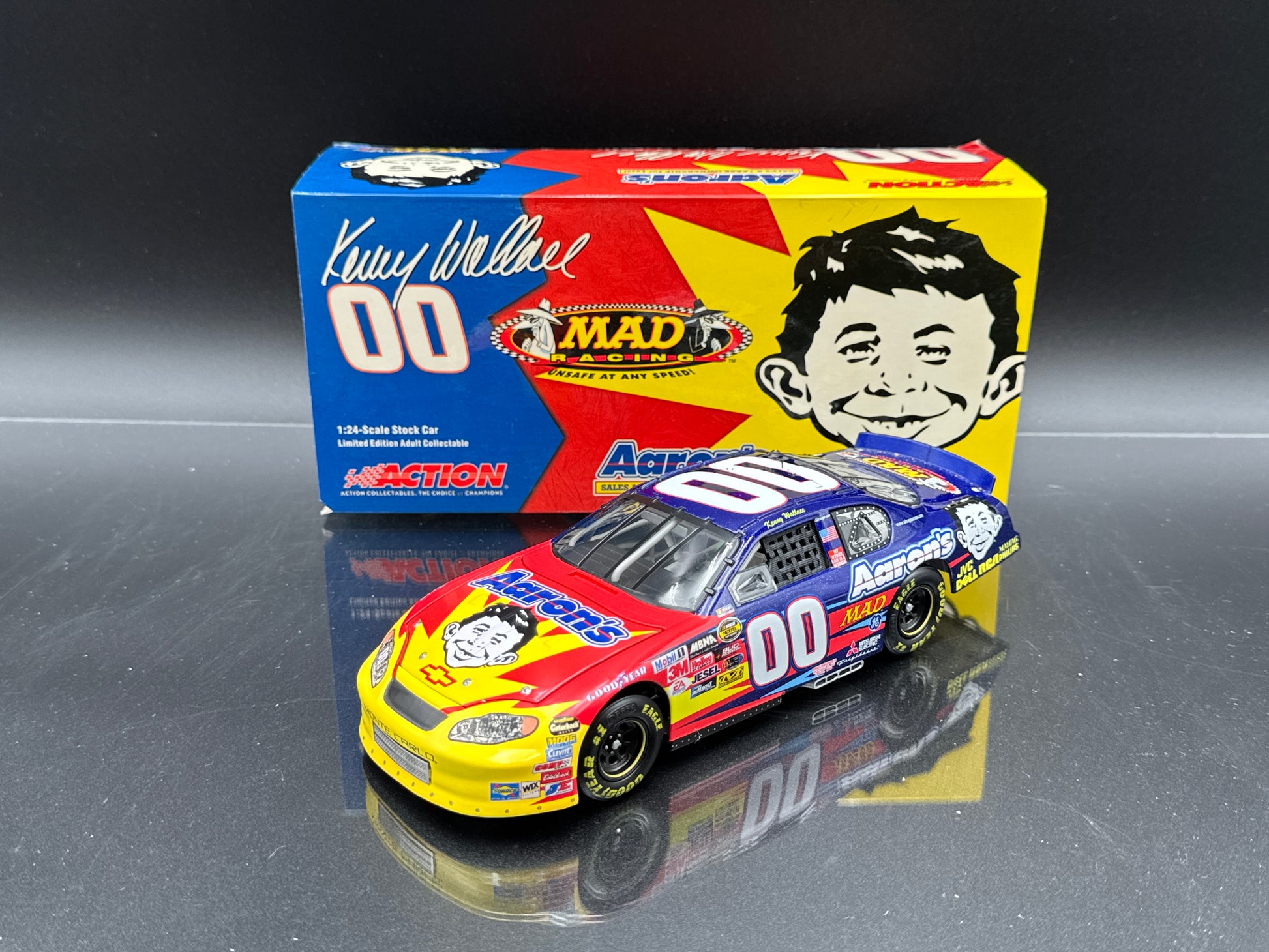 Kenny Wallace #00 Aaron's Sales & Leasing/Mad Magazine 2004 Monte Carlo