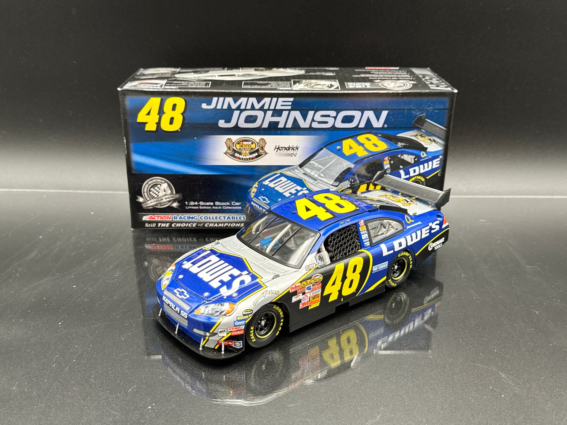 Jimmie Johnson #48 Lowe's 2007 Impala SS 2007 Nextel Cup Champion