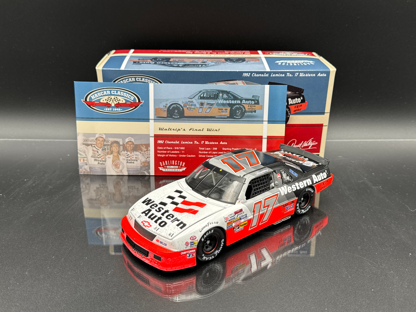 Darrell Waltrip #17 Western Auto 1992 Darlington Win 1992 Lumina