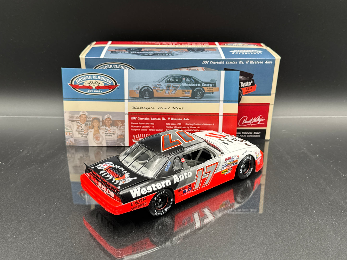 Darrell Waltrip #17 Western Auto 1992 Darlington Win 1992 Lumina