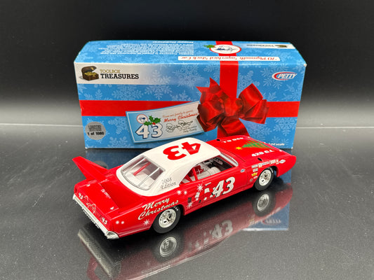 Richard Petty #43 1970 Plymouth Superbird Autographed
