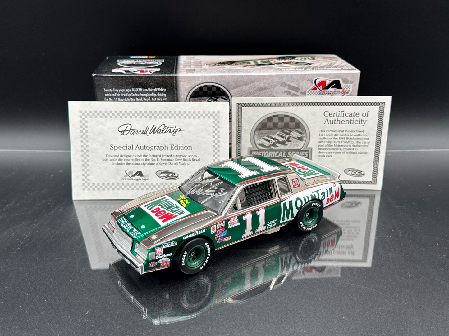 Darrell Waltrip #11 Mountain Dew / 25th Anniversary of 1st Championship/Autographed 1981 Buick Club Car Chrame / Liquid Color