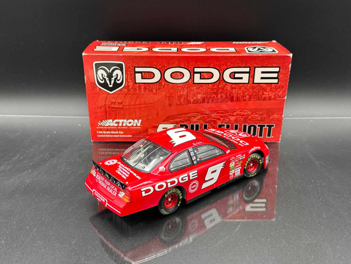 Bill Elliott #9 Dodge 2003 Intrepid