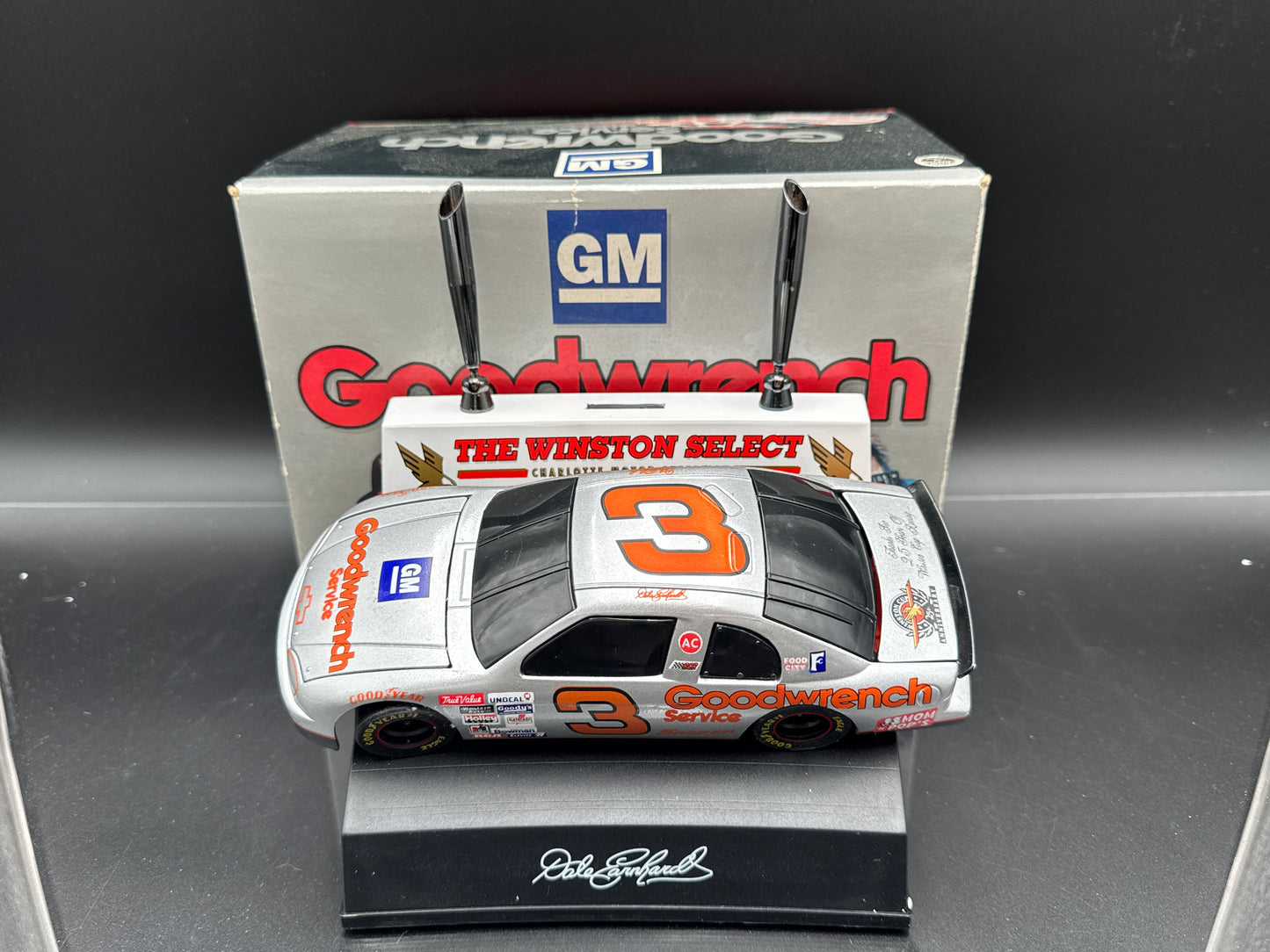 Dale Earnhardt #3 Goodwrench 1995 Charlotte Motor Speedway Display Set