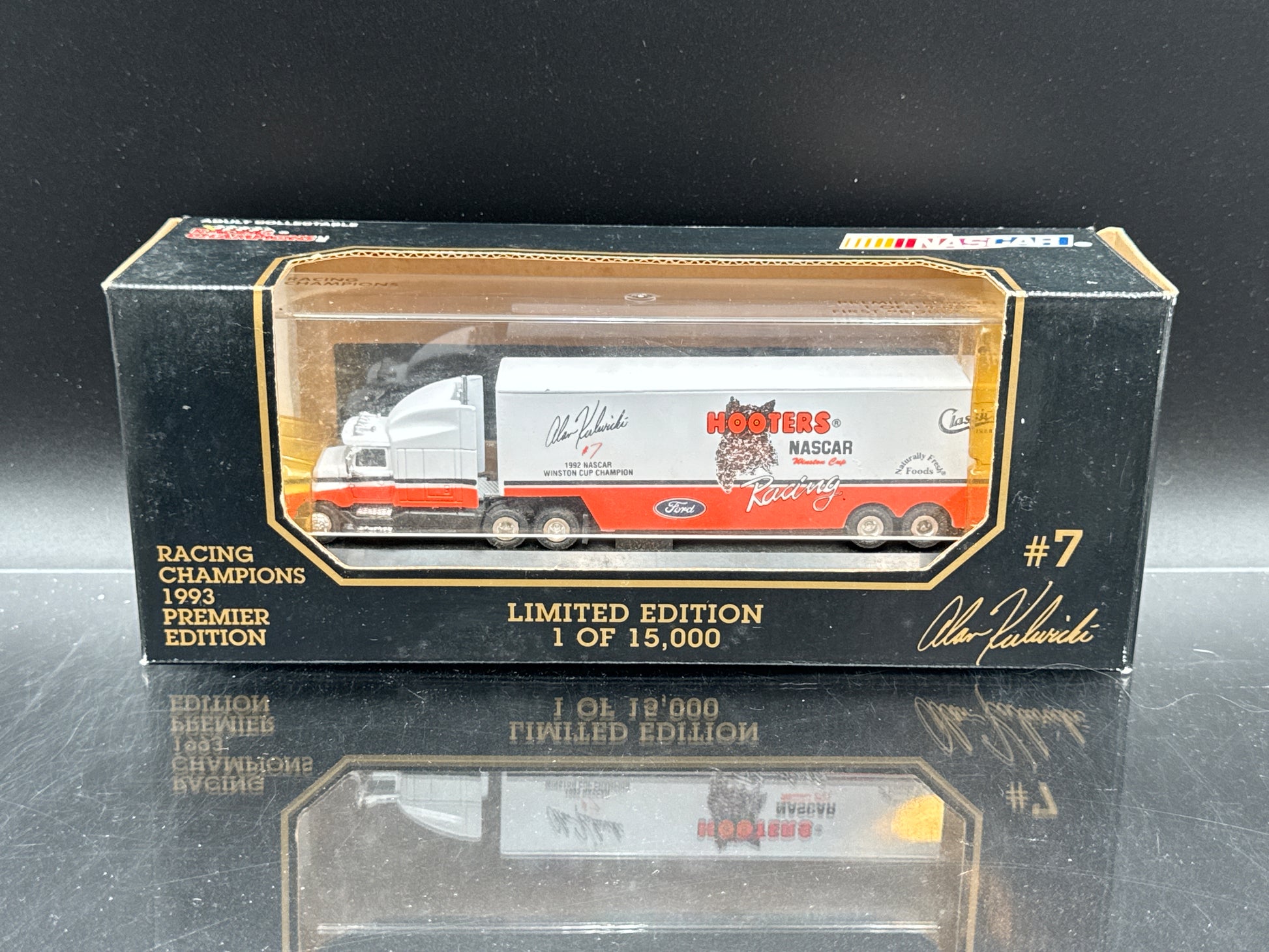 Alan Kulwicki Hooters 1/87 Scale Hauler