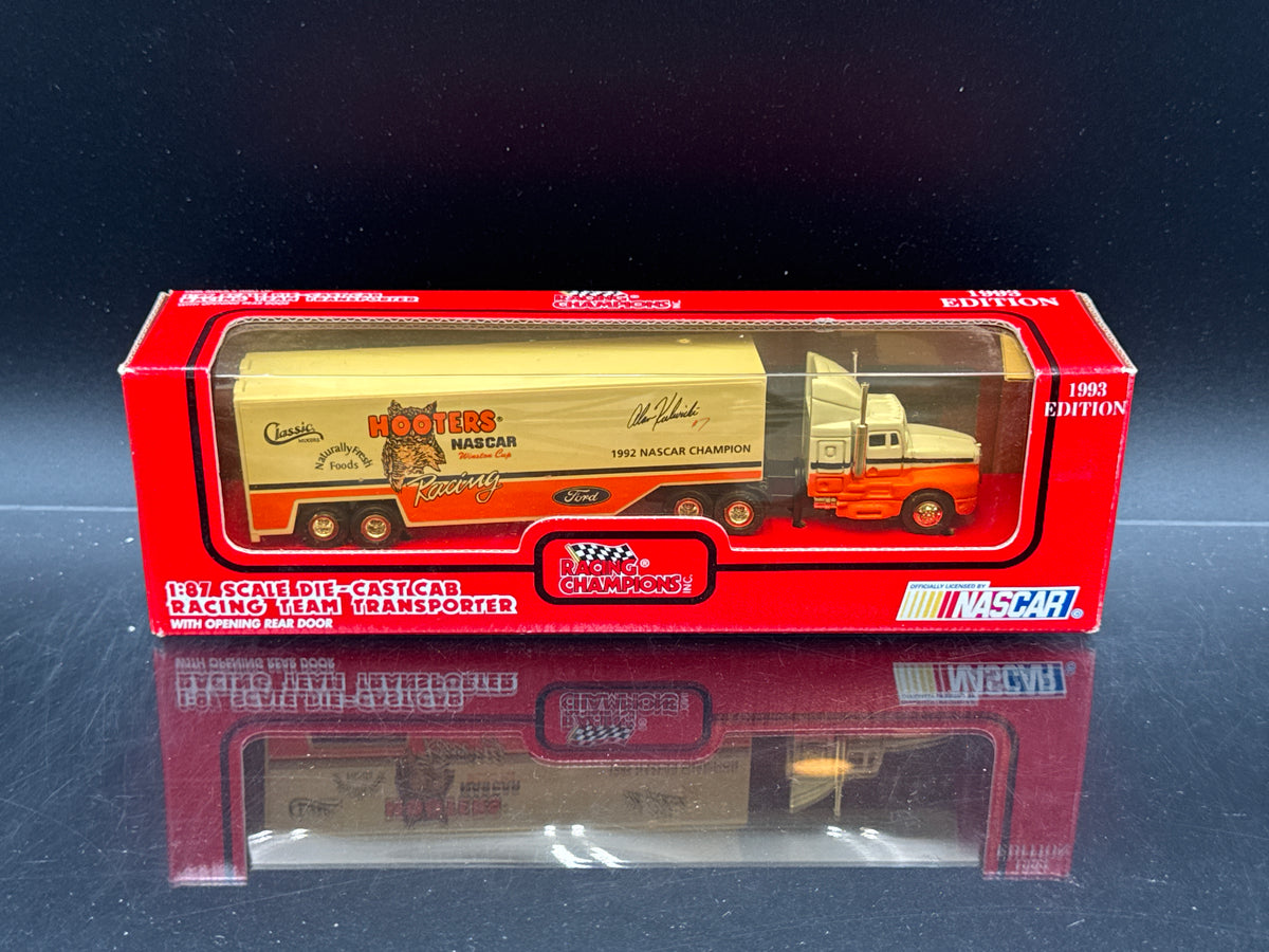 Alan Kulwicki Hooters 1/87 Scale Hauler